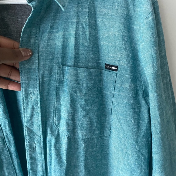 Volcom men’s button down - Picture 6 of 9